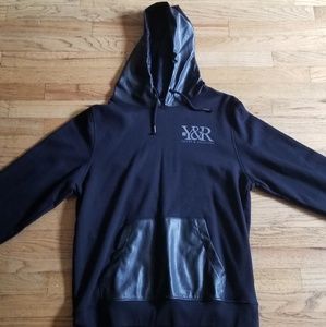 Black y&r hoodie